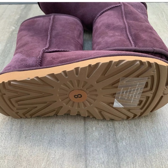 NWT UGG Purple Genuine Shearling Lined Boots - Picture 6 of 7